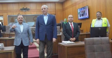 محافظ الغربية يتابع سير انتخابات مجلس الشيوخ من مركز الشبكة الوطنية للطوارئ