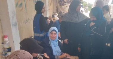 إقبال الناخبين على لجان جولة الإعادة بانتخابات الشيوخ بالإسماعيلية.. صور