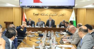 محافظ الجيزة: إطلاق معارض أهلا مدارس مطلع سبتمبر وتخفيضات على السلع محافظ الجيزة يتابع تجهيزات إقامة معارض "أهلاً مدارس"