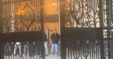 جميل سعيد وشيرين سليمان أول الحضور فى عزاء هانى المهدى
