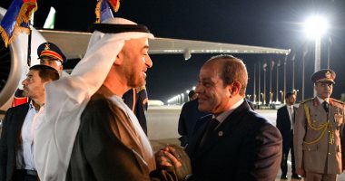 الرئيس السيسى يودّع الشيخ محمد بن زايد بمطار العلمين فى ختام زيارته الأخوية لمصر