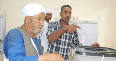 توافد أهالى الأقصر للتصويت فى اليوم الأول بجولة الإعادة لانتخابات الشيوخ.. صور