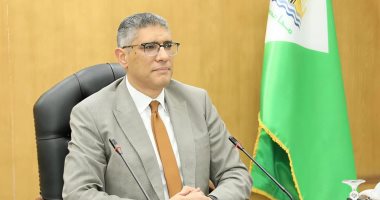 محافظ الجيزة يكلف رؤساء الأحياء بتخصيص "سويقات" منظمة للباعة الجائلين