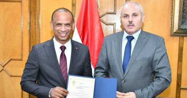 الدكتور محمود شعيب وكيلاً لكلية العلوم الرياضية لشئون التعليم والطلاب بجامعة القناة