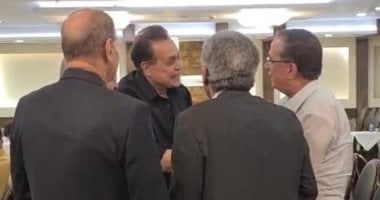 أسرة الإعلامي عاطف كامل تتلقى واجب العزاء فى كنيسة مارمرقس حكيم يؤدى واجب العزاء