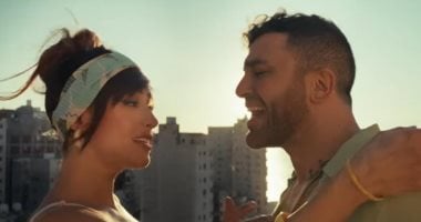 ديو كارولينا كرم وجاد شويري يعيد شوارع الإسكندرية للأعمال الفنية جاد شويري