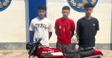 "بصفعة على الطريق".. الكشف عن هوية 3 طلاب ضربوا طفلا فى كفر الشيخ المتهمون بالتعدي على طفل بالصفع