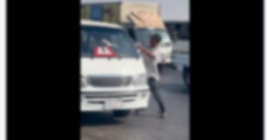 ضبط المتهم بالاعتداء على سائق ميكروباص لرفضه دفع "إتاوة" بالطريق الدائرى