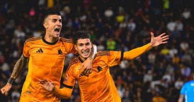 نابولى يتصدر الدورى الإيطالى بهدف قاتل ضد كاليارى.. وروما يعبر بيزا روما