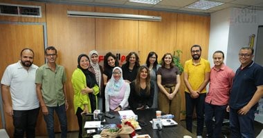 مبدعات فى حضرة نجيب محفوظ يروين كيف تعرفن على أديب نوبل.. وأحب الروايات إليهن