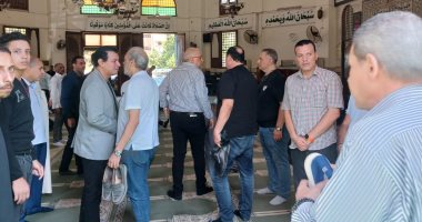 تشييع جنازة والدة الفنان خالد بيومي عضو مجلس نقابة المهن الموسيقية.. فيديو