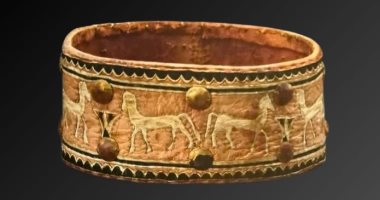 مقتنيات المتحف المصري.. أطواق الكلاب في مصر القديمة