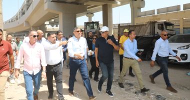 محافظ الجيزة يشدد على الانتهاء من أعمال الرصف بمحيط مستشفى بولاق الدكرور