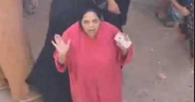 "أنا ما بخافش".. حكاية سيدة المرج التى تحدت القانون.. فيديو