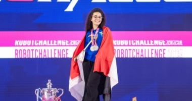 نابغة الروبوتات فى حوار مع اليوم السابع..عمرى 16 عاما وفزت بـ3 ميداليات فى بطولة الروبوت العالمية بالصين.. بابا وماما أكبر داعمين لى وكنت فى غاية الفخر عند رفع علم مصر وحلمى الأكبر مقابلة الرئيس السيسى إيريني عماد