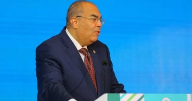 نيوز برو : 
                                            محيي الدين: إنشاء منصة الدول المقترضة يعزز مواقف الدول النامية فى معالجة أزمة الديون
                                        