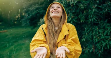 تفسير حلم الأمطار فى الصيف.. فرحة غير متوقعة وبشارة خير 