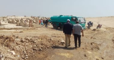 إنشاء مخر مائى لتصريف المياه المُتسربة بمحيط مقابر قرية ميدوم ببنى سويف