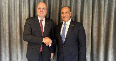 وزير الخارجية يلتقي نظيره الألباني لبحث تعزيز العلاقات الثنائية