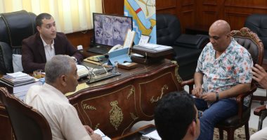 محافظ كفر الشيخ يوجّه يبحث طلبات وشكاوى المواطنين والتواصل المباشر لحلها