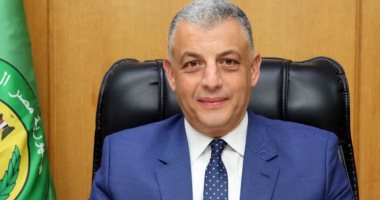 محافظ الإسماعيلية يعزي أُسر ضحايا حادث مجمع البلوف ويطمئن على المصابين