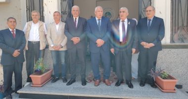 محافظ الوادى الجديد ومدير «أكساد» يوقعان اتفاقية لتنفيذ 3 مشروعات تنموية