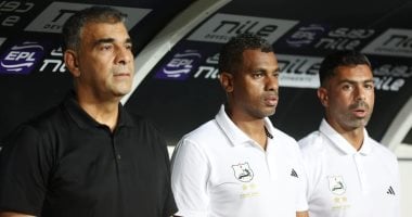 حمزة الجمل يجهز لاعبي إنبي ببرنامج صباحي ومسائي قبل لقاء الأهلي الجهاز الفني لـ إنبي بقيادة حمزة الجمل وأحمد فتحى وحمص