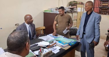 وكيل تضامن الأقصر يتابع العمل فى وحدات الأقصر والزينية الاجتماعية لخدمة المواطنين