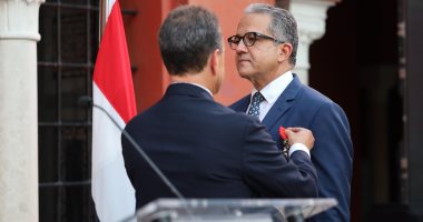 خالد العنانى يتسلم وسام جوقة الشرف من فرنسا دعمًا لمسيرته ورؤيته لليونسكو