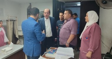 نائب وزير الصحة يحيل إدارة مستشفى أم المصريين للتحقيق لقصور الخدمات والنظافة خلال الجولة