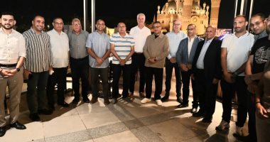 محافظ جنوب سيناء يكرم ممثلى الجهات المشاركة فى إعداد مشروع إنتاج الطاقة