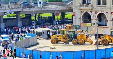 تطوير ميدان رمسيس.. مشاهد توثيقية قبل وبعد إخلاء الباعة الجائلين ونقل موقف الأقاليم