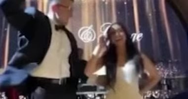 اخبار نيوز : 
                                            لص يسرق هدايا زفاف قيمتها 100 ألف دولار ويفر هارباً بأمريكا.. فيديو
                                        
