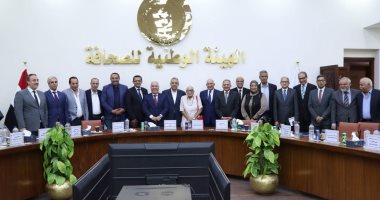 "الوطنية للصحافة" تواصل جلساتها لصياغة محاور تطوير المحتوى الإعلامى ..الشوربجى: العمل الجماعى ضرورة للخروج بتوصيات وملامح رئيسية.. والبلشي: بدأنا الطريق الصحيح لإعلام أكثر تطورا وبإرادة جادة من الدولة