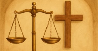 قانون الأحوال الشخصية للأقباط.. محاولات الحسم والعدالة المعلّقة فى ملف عمره عقود.. الطلاق والزواج الثانى القضية الأكثر جدلًا.. ومسيحيون يطالبون بسرعة الإنجاز وحسم قضايا التبنى والنفقة وحضانة الأطفال صورة تعبيرية عن قانون الأحوال الشخصية للأقباط مولدة بالذكاء الإصطناعى