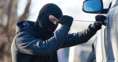 اخبار نيوز : 
                                            لص يرفع دعوى قضائية على شخص بعد فشله فى سرقة سيارته بكندا
                                        