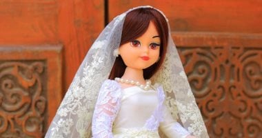 اخبار نيوز : 
                                            بالخيط والأبرة.. 
