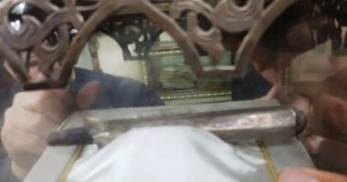 ذكرى المولد النبوى الشريف.. مسجد الحسين يحتضن آثارا نادرة للرسول