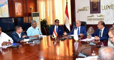 محافظ الأقصر يبحث احتياجات المدن فى الخطة الاستثمارية للعام المالى 25/ 26