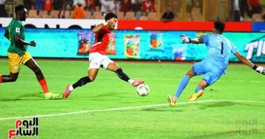 منتخب مصر يتقدم على إثيوبيا بهدفىّ محمد صلاح ومرموش فى الشوط الأول.. صور مرموش