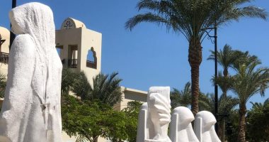 تماثيل الممشى السياحى بالغردقة "متحف مفتوح" شارك فيه فناني النحت العالميين.. صور