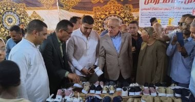 محافظ الأقصر يتفقد الشادر القديم بإسنا ويستمع لشكاوى المواطنين.. صور