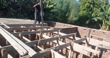 إزالة بناء مخالف فى حى مطار الأقصر وإيقاف حالتى بناء على الأراضى الزراعية بأرمنت