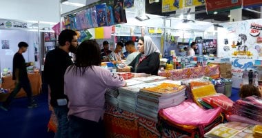 إقبال كبير من المواطنين على معرض "أهلاً مدارس" بأرض المعارض