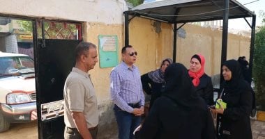 مدير إدارة تعليم الخارجة يتابع استعدادات المدارس لبدء العام الدراسي الجديد 
