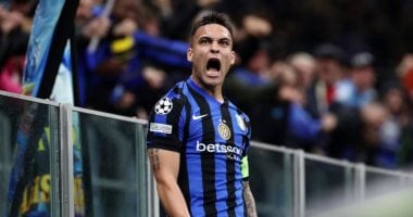 قائد إنتر ميلان: محمد صلاح قدم موسمًا استثنائيًا ويستحق الكرة الذهبية لاوتارو مارتينيز قائد إنتر ميلان الإيطالي