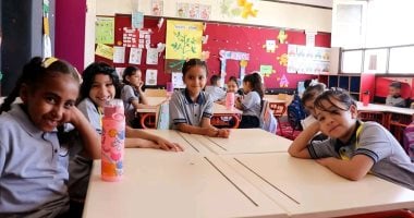 انطلاق أول يوم دراسي بالمدرسة الرسمية الدولية فى الوادى الجديد.. صور