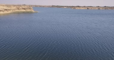 ظهرت فجأة في قلب الصحراء.. شاهد بحيرة البهنسا الغامضة (فيديو وصور) بحيرة البهنسا الغامضة