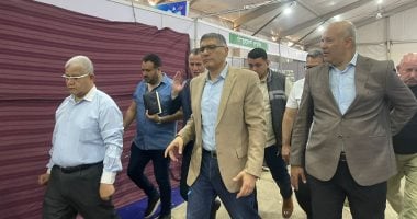 تنظيم 23 معرض "أهلًا مدارس" فى الجيزة.. المحافظ لـ"اليوم السابع": توفير احتياجات المواطنين من المستلزمات المدرسية والسلع الغذائية بأسعار مخفضة وجودة عالية.. وافتتاح جميع المعارض الأربعاء المقبل.. صور جولة محافظ الجيزة في معارض اهلا مدارس
