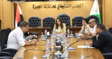نائب محافظ الجيزة تبحث مع الجهات المعنية تكثيف الفحوصات للدواب بالمنطقة الأثرية